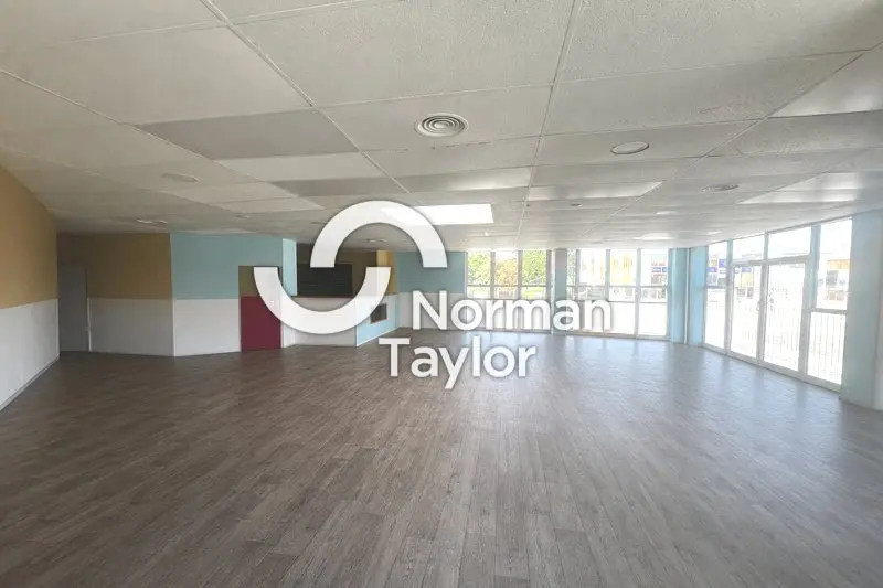 A louer Bureaux 270m² Perpignan