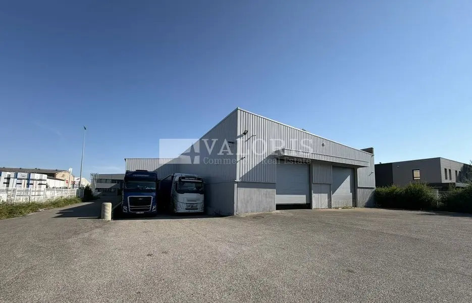 A louer Entrepôt 1500m² Vénissieux