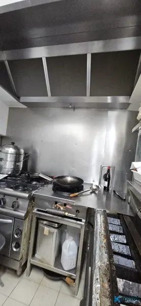 Beau Restaurant - Quartier Animé de La Garenne Colombre