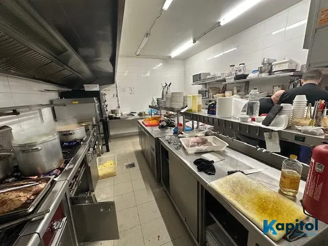 Brasserie d'angle  - Pantin  93500 - 150 couverts