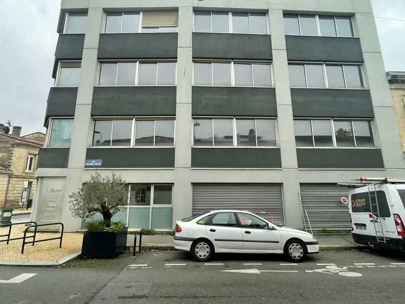 IMMEUBLE DE BUREAU A VENDRE BORDEAUX CENTRE - MERIADECK