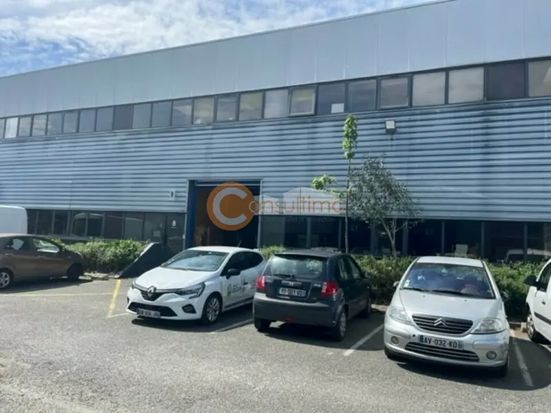 A louer - Local d'activités et de bureaux - Cenon